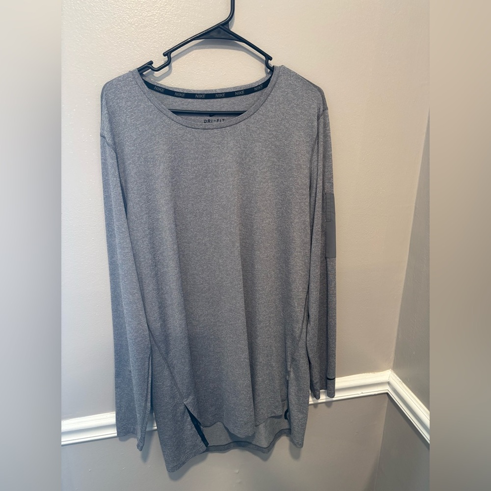 Nike Heather Gray Dri-Fit Long Sleeve Shirt